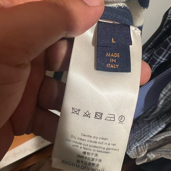 Louis Vuitton flame T shirt (authentic) - Picture 4 of 14